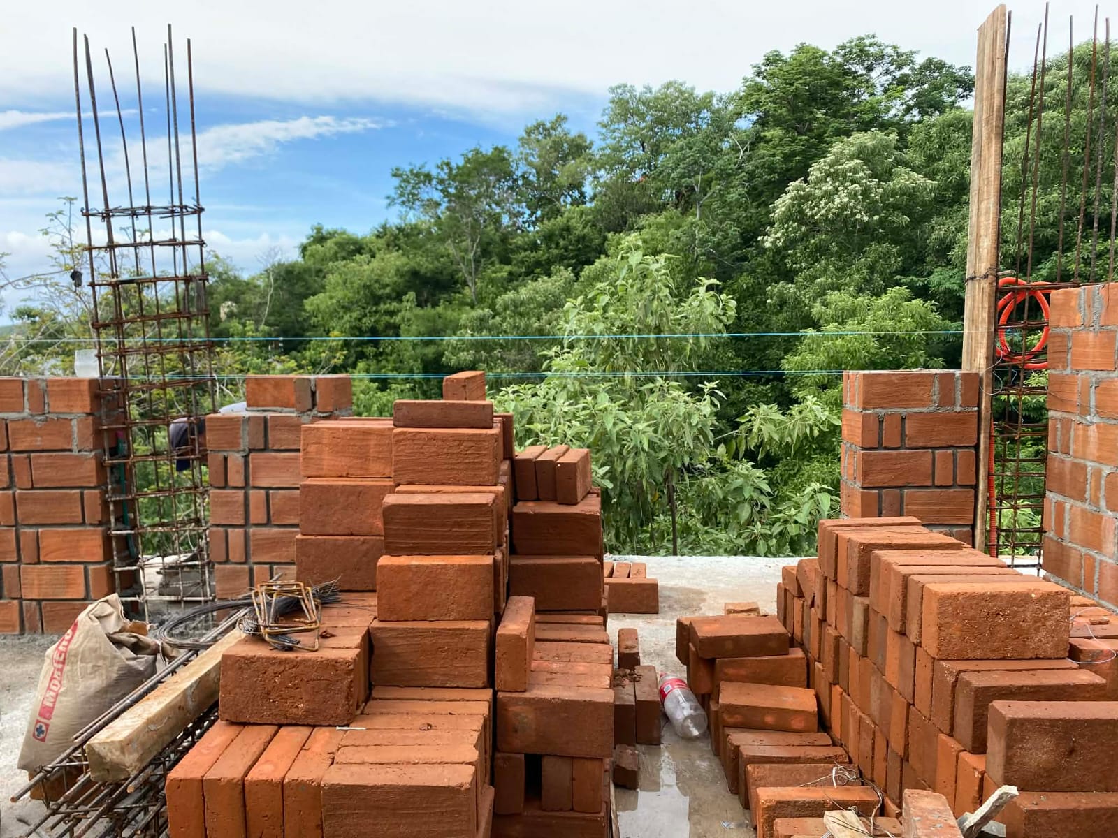 Double-brick construction in progress at Casa Maradi